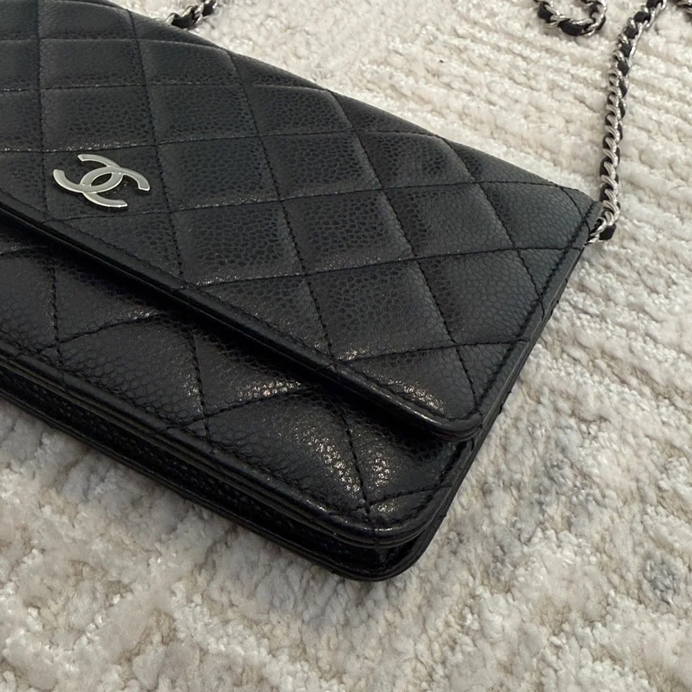 Chanel Wallet on Chain